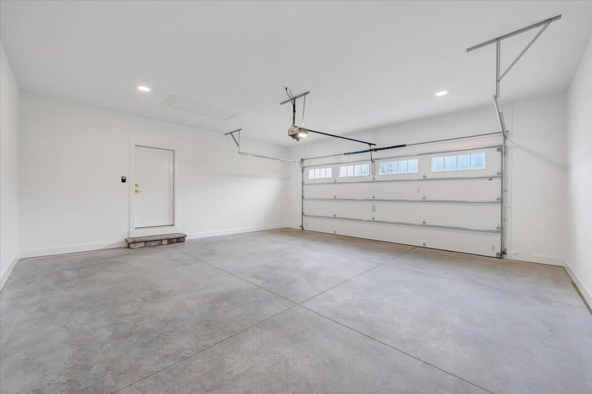 27 Smokehouse Road Moneta, VA 24121 - Photo 65 of 144 065-MIB00620