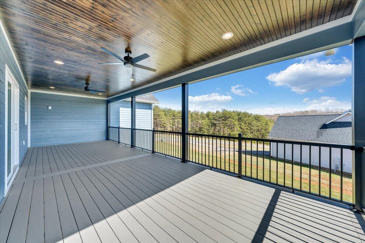 27 Smokehouse Road Moneta, VA 24121 - Photo 76 of 144 093-MIB00782