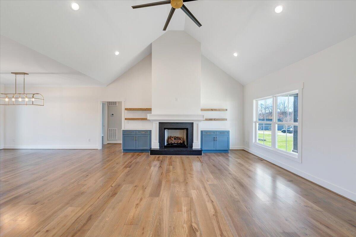27 Smokehouse Road Moneta, VA 24121 - Photo 9 of 144 009-MIB00716