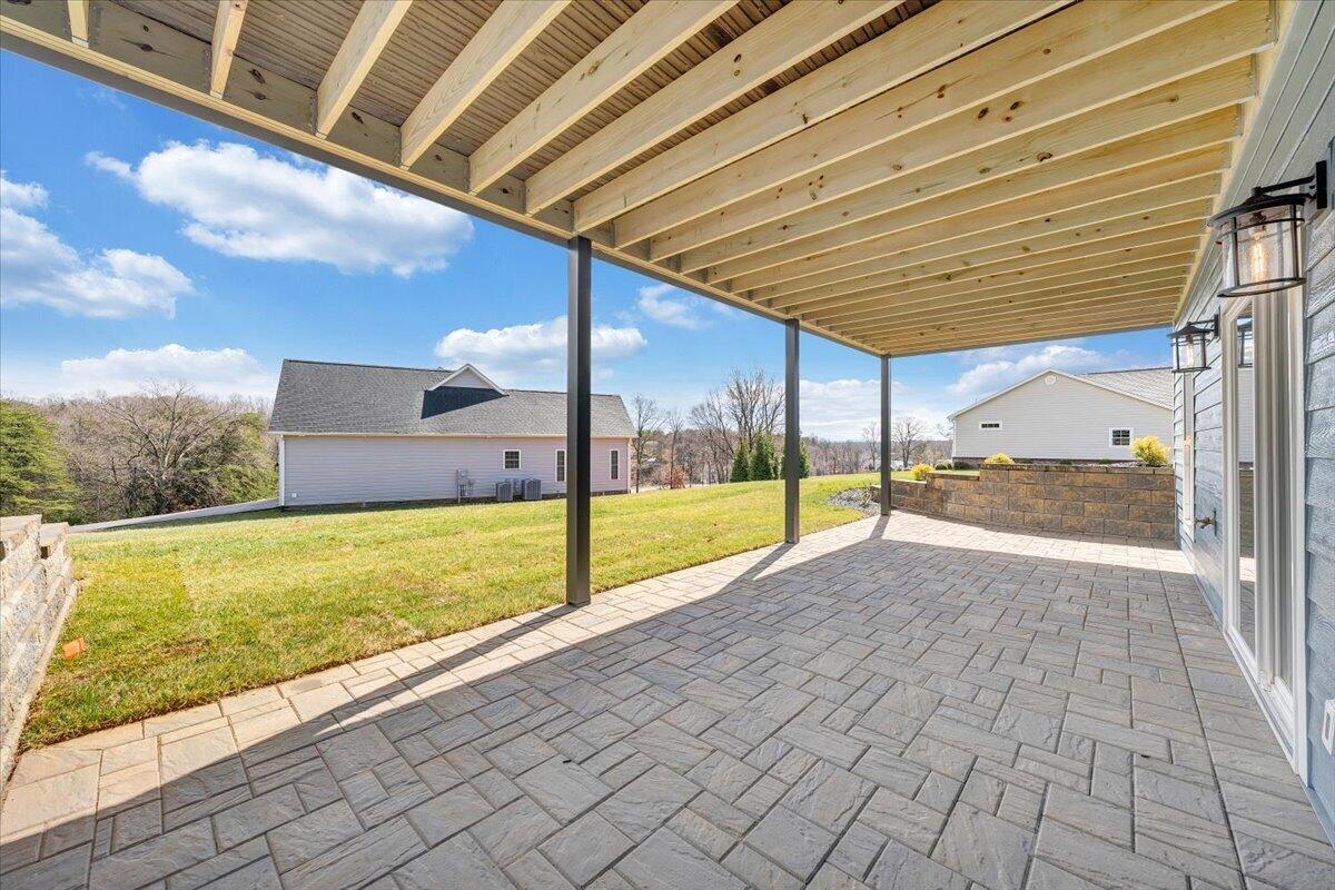 27 Smokehouse Road Moneta, VA 24121 - Photo 93 of 144 089-MIB00671