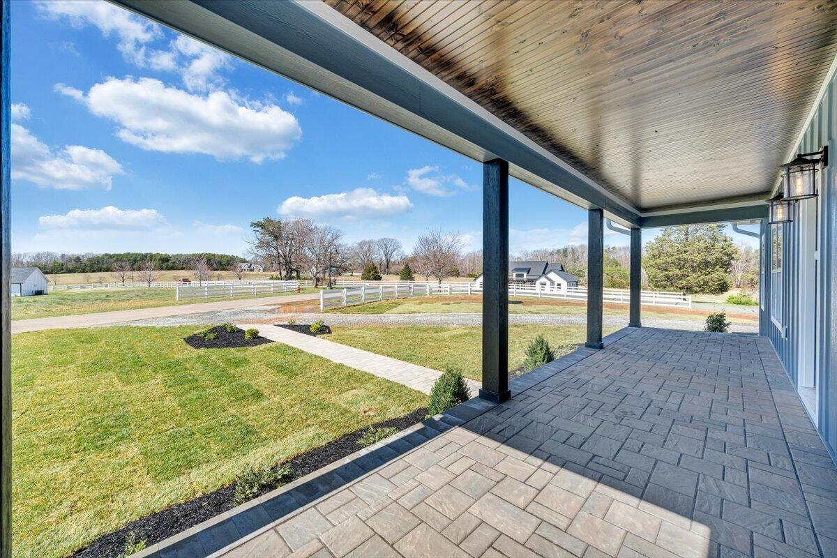 27 Smokehouse Road Moneta, VA 24121 - Photo 100 of 144 006-MIB00785