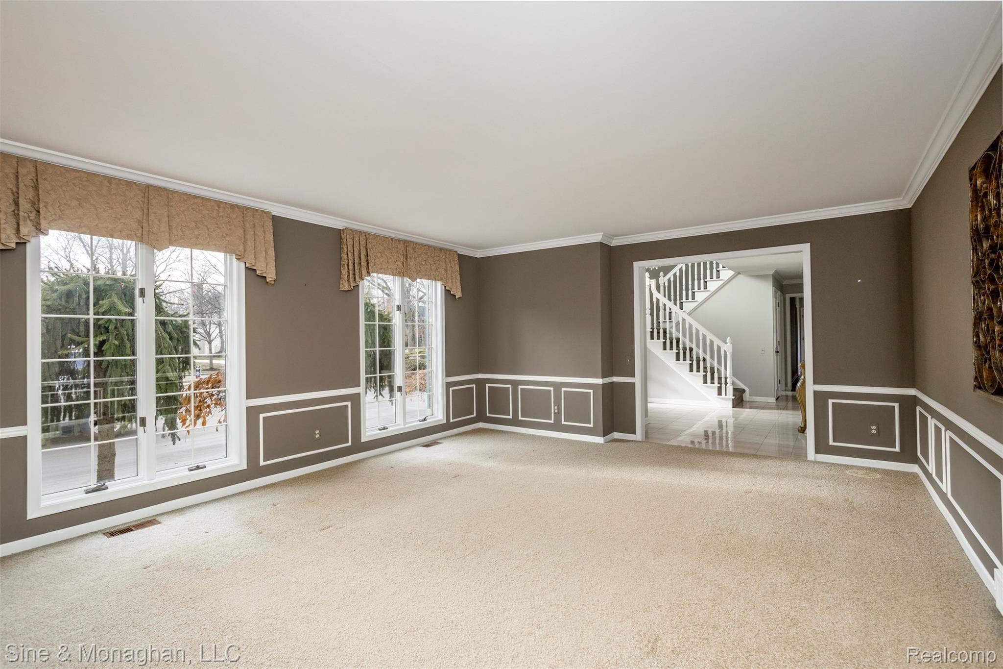96 Lewiston Road Grosse Pointe, MI 48236 - Photo 6 of 76 96 Lewiston Int S005.jpg