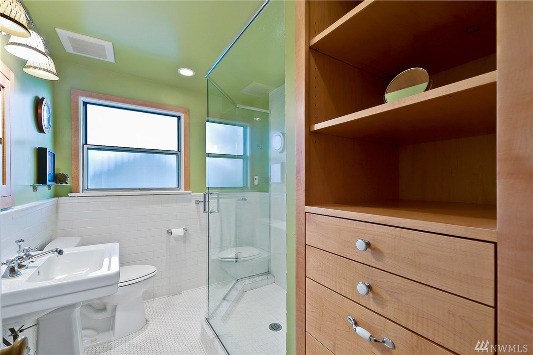 5015 3rd Avenue Northwest Seattle, WA 98107 - Photo 12 of 30
