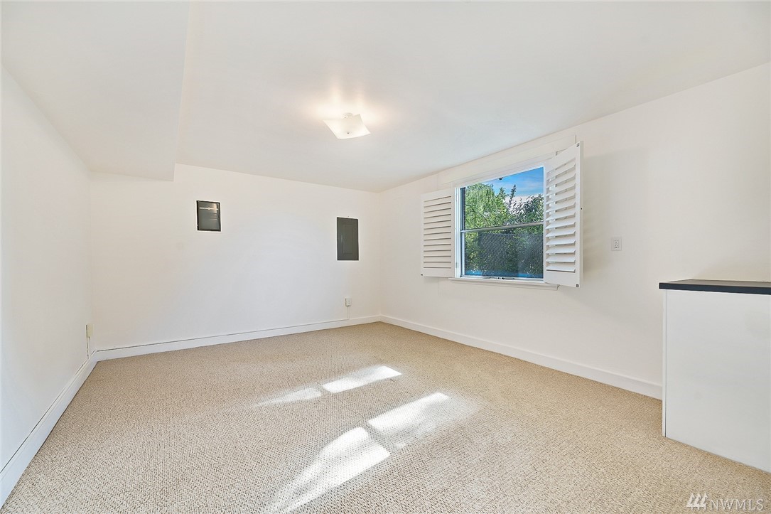 5015 3rd Avenue Northwest Seattle, WA 98107 - Photo 24 of 30