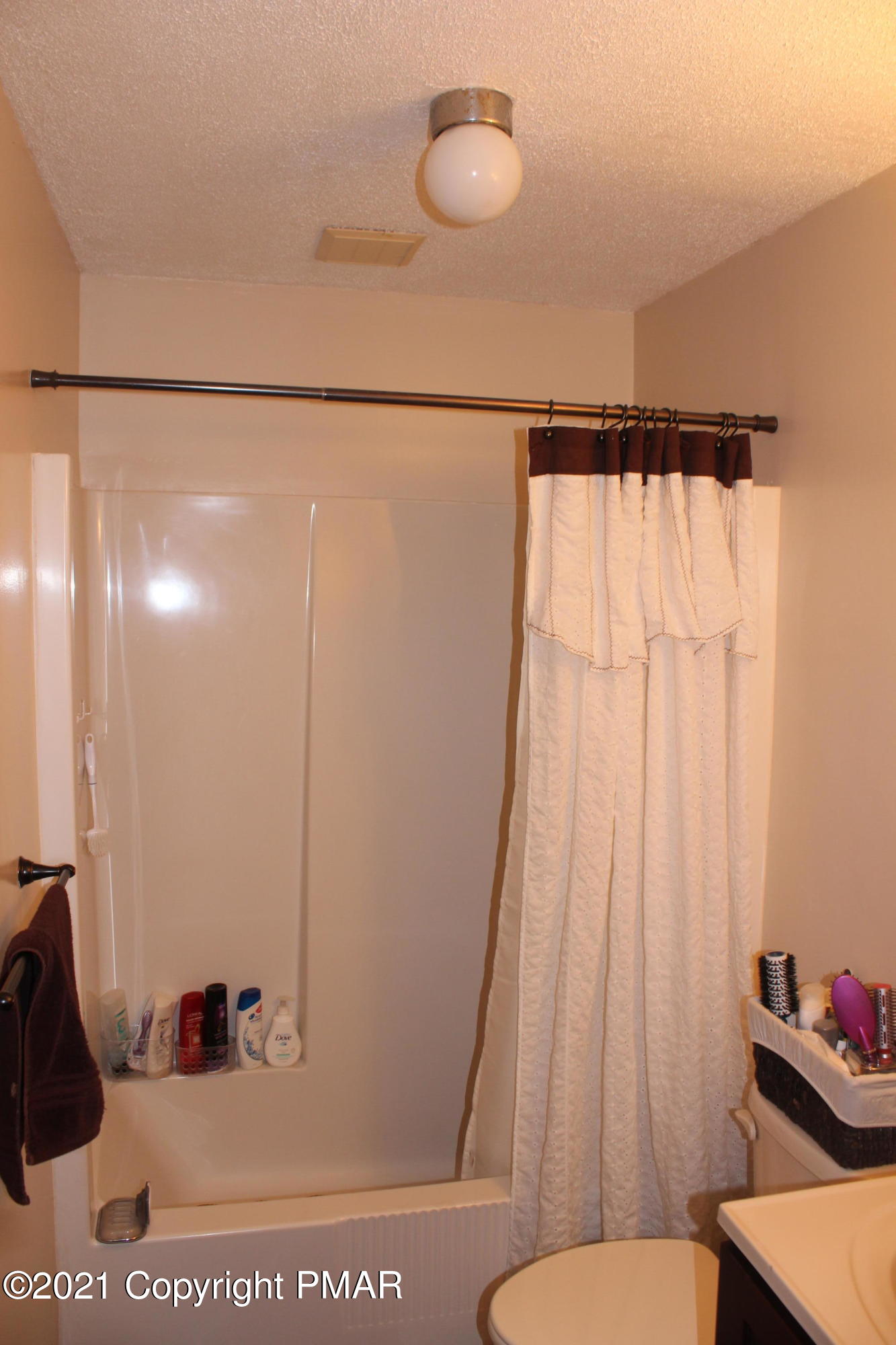 6052 Decker Road Bushkill, PA 18324 - Photo 12 of 19 Bathroom 1