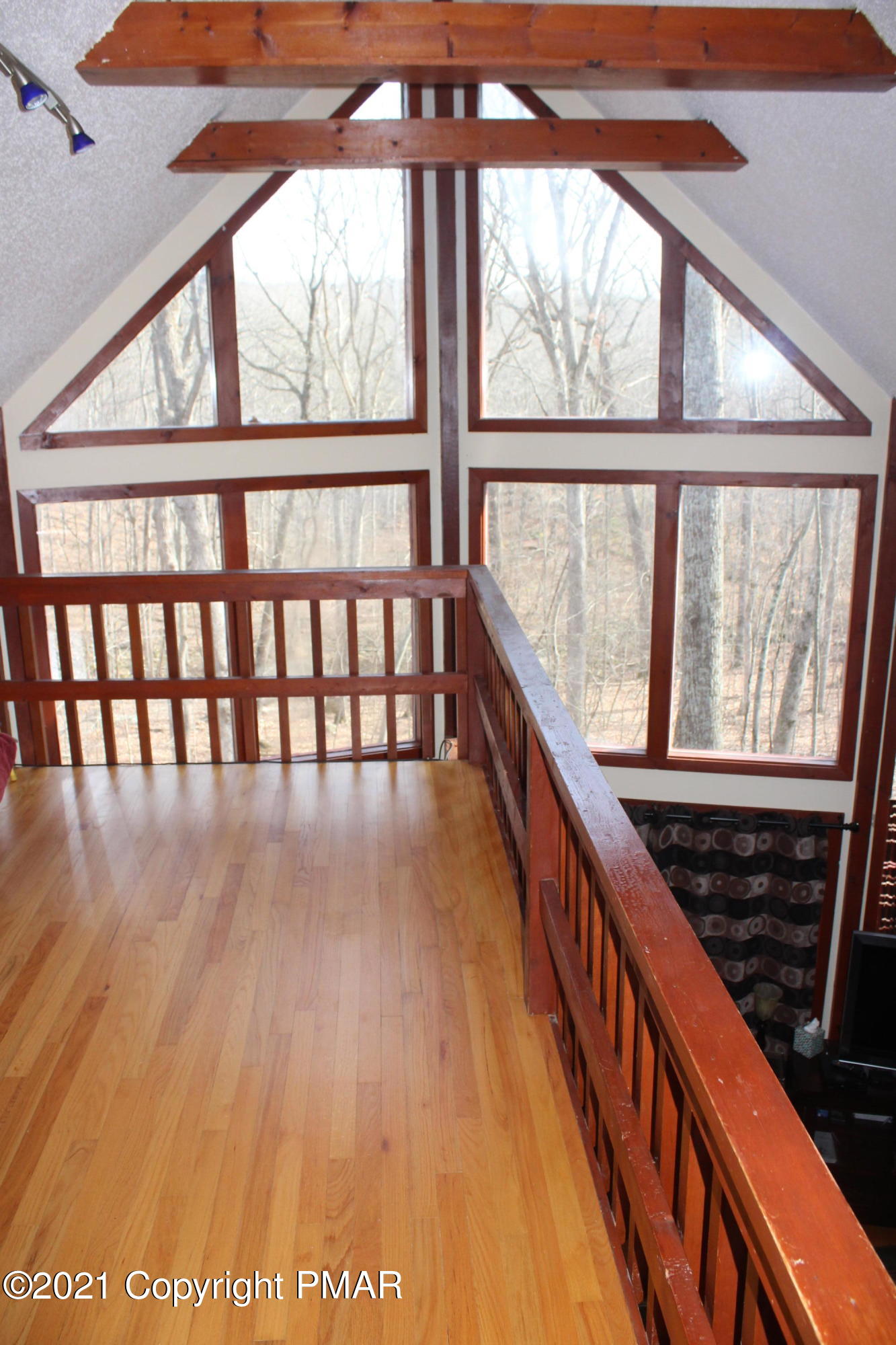 6052 Decker Road Bushkill, PA 18324 - Photo 14 of 19 Loft