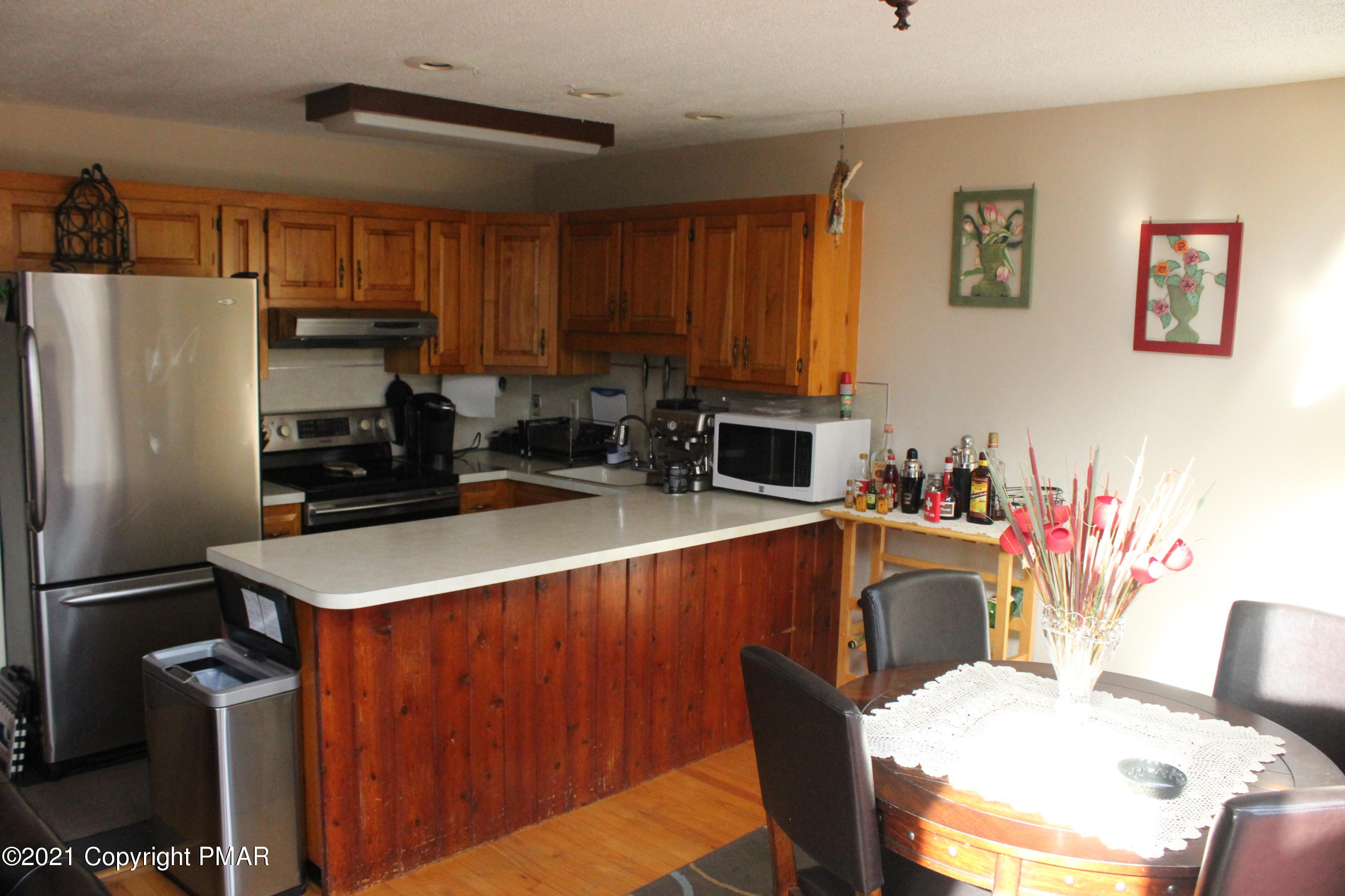 6052 Decker Road Bushkill, PA 18324 - Photo 6 of 19 Kitchen
