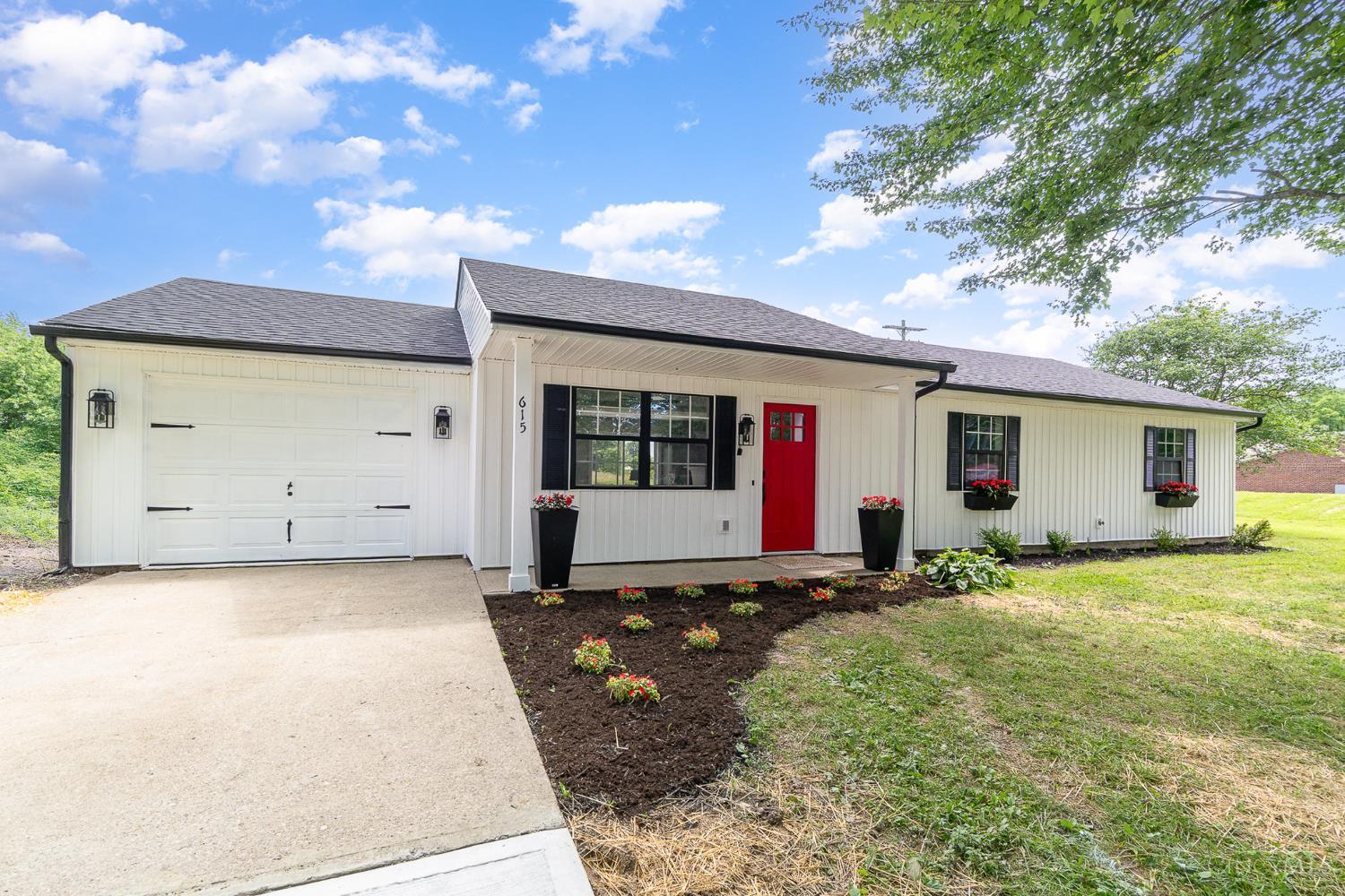 615 Easter Road Bethel, OH 45106 - Photo 1 of 21 Gallery Image 1