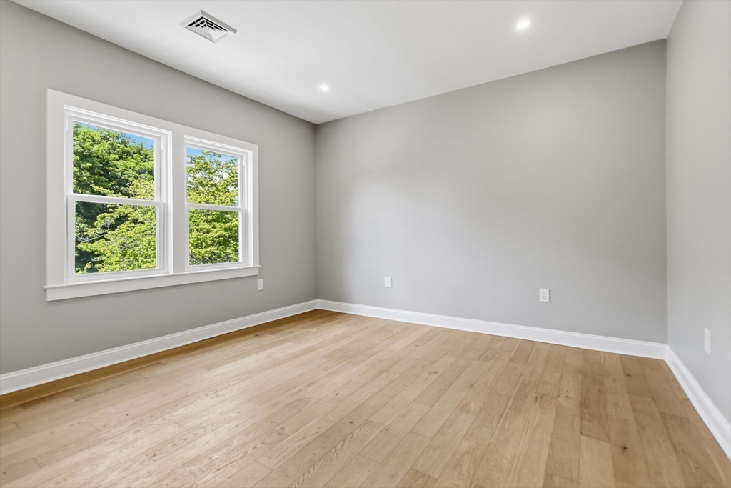 16 Hillside Street, Unit 2 Maynard, MA 01754 - Photo 18 of 22