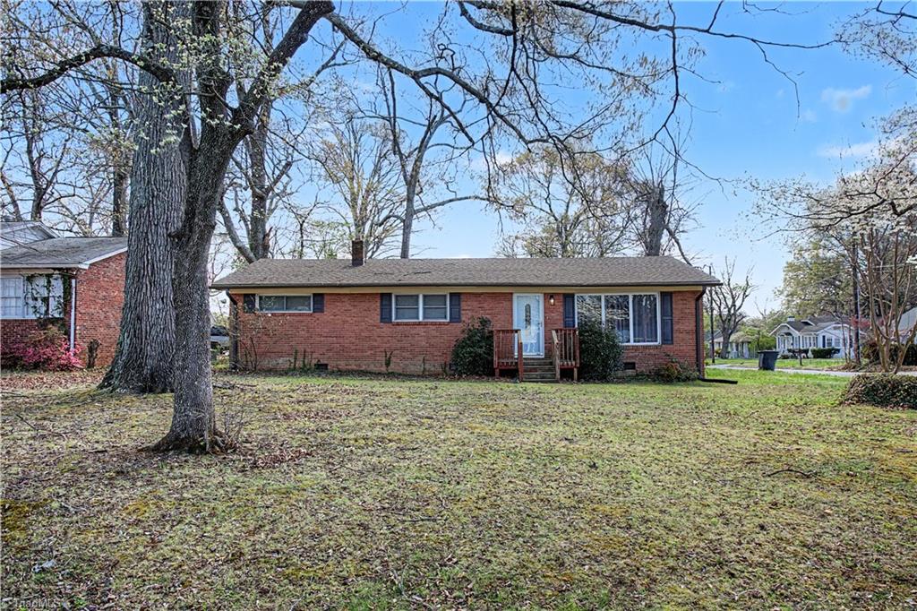 219 Rockspring Road High Point, NC 27262 - Photo 2 of 29