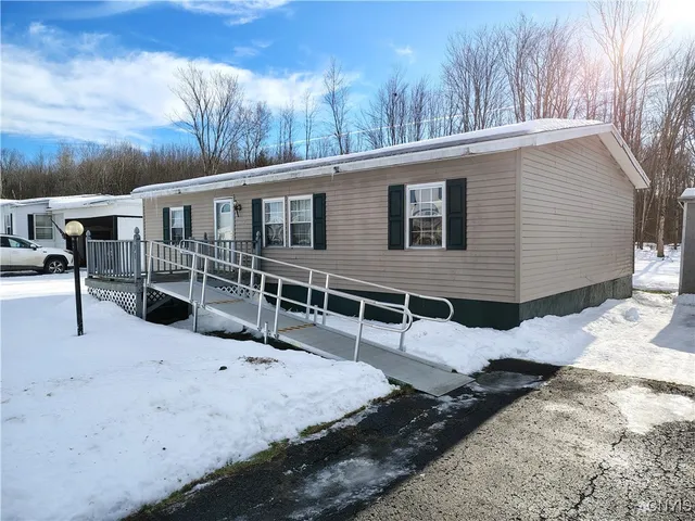 $69,000 | 131 Pazdur Boulevard South, Westmoreland, NY 13440