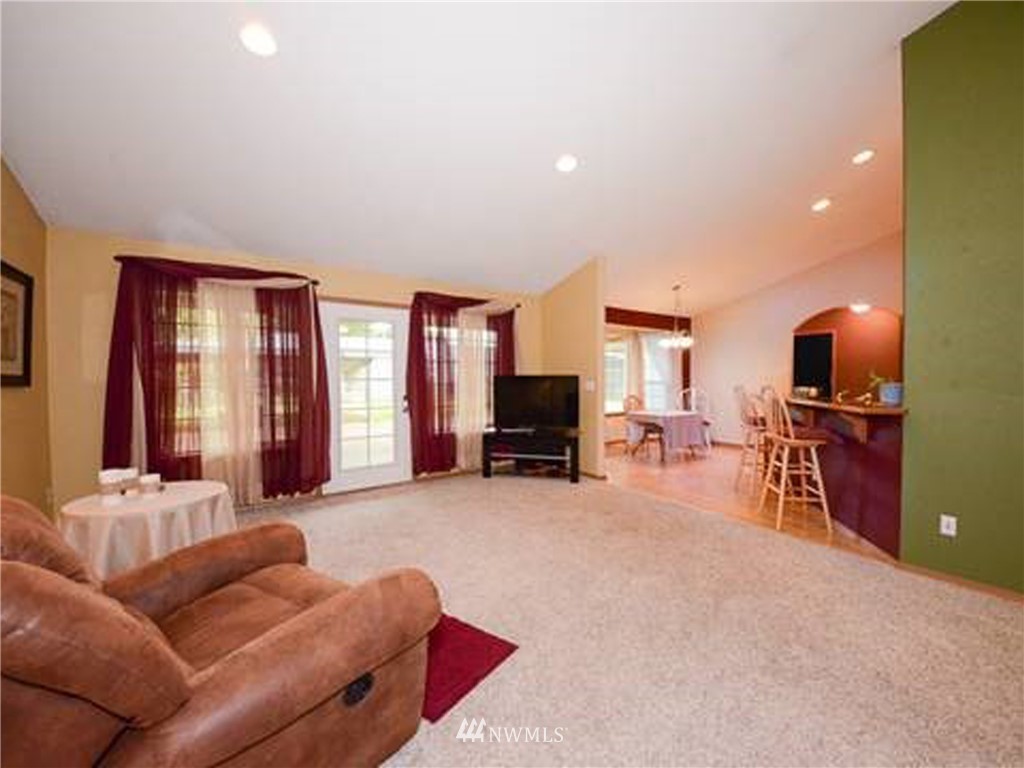 16918 Littlerock Road Southwest Rochester, WA 98579 - Photo 6 of 25