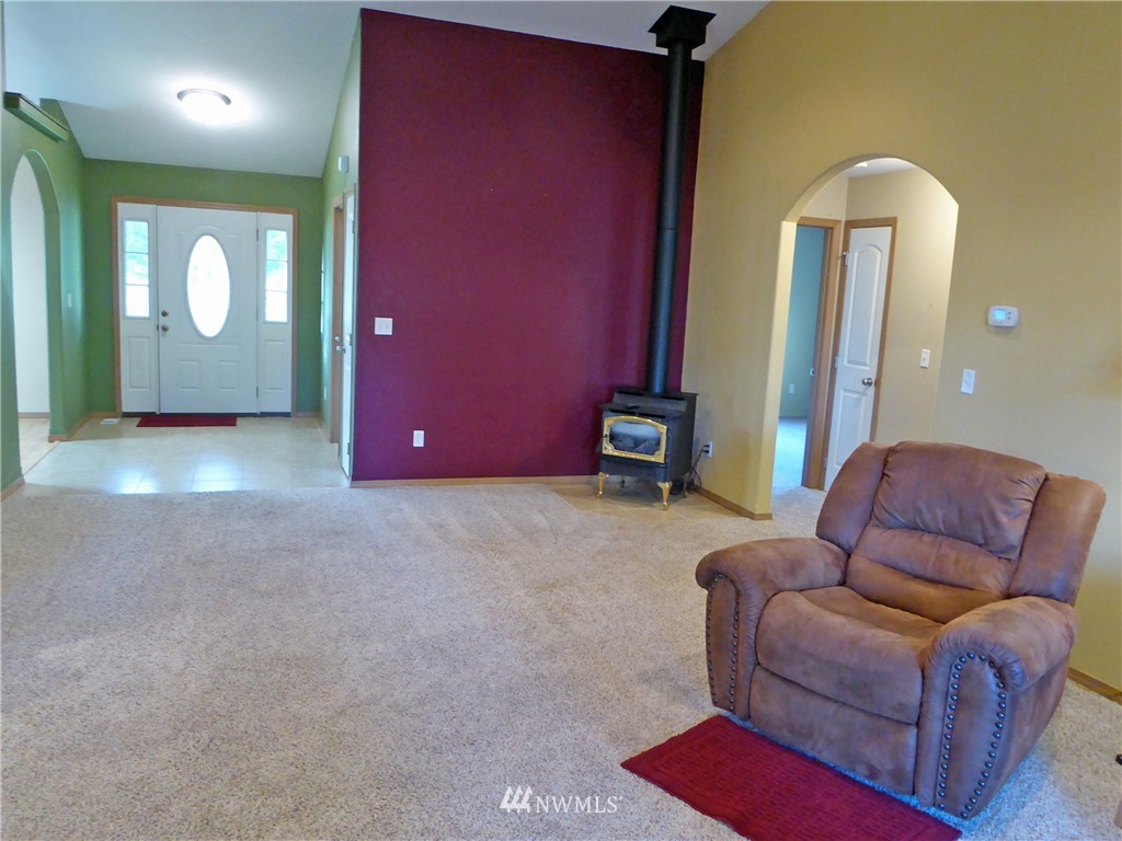 16918 Littlerock Road Southwest Rochester, WA 98579 - Photo 7 of 25