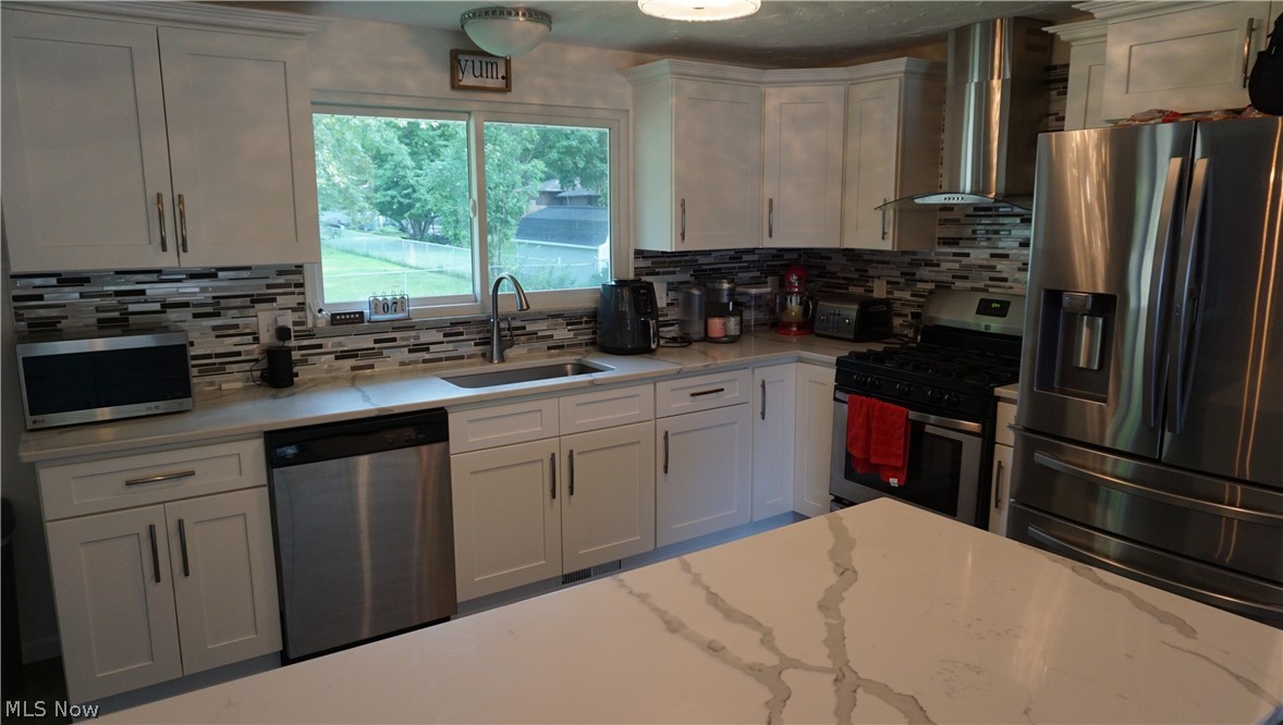 14049 Holland Road Brook Park, OH 44142 - Photo 2 of 28