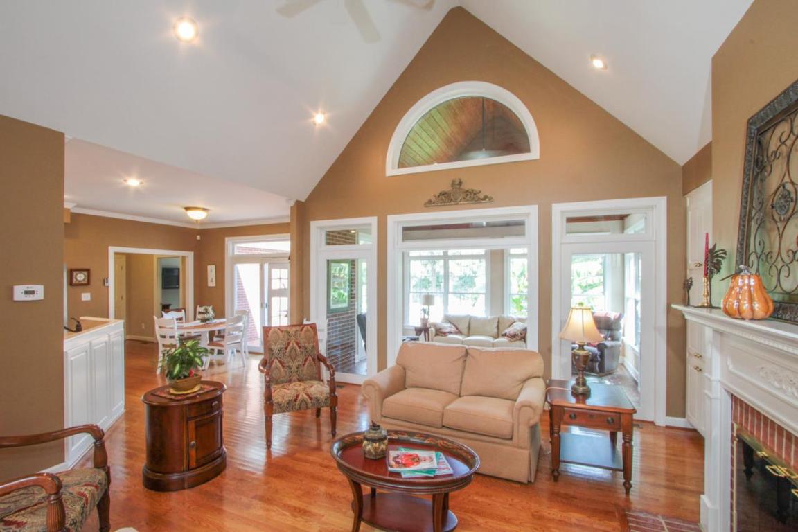 135 Hannah Circle Anderson, SC 29621 - Photo 12 of 34 Gallery Image 12