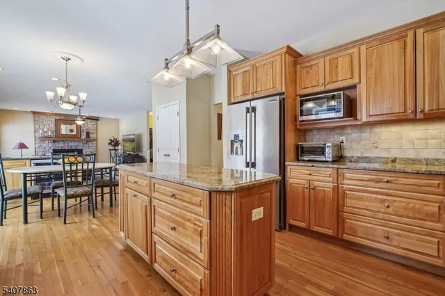 $849,000 | 11 Rice Lane, Long Valley, NJ 07853