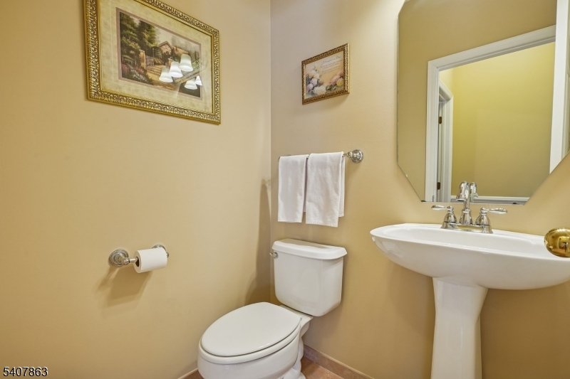 11 Rice Lane Long Valley, NJ 07853 - Photo 7 of 47