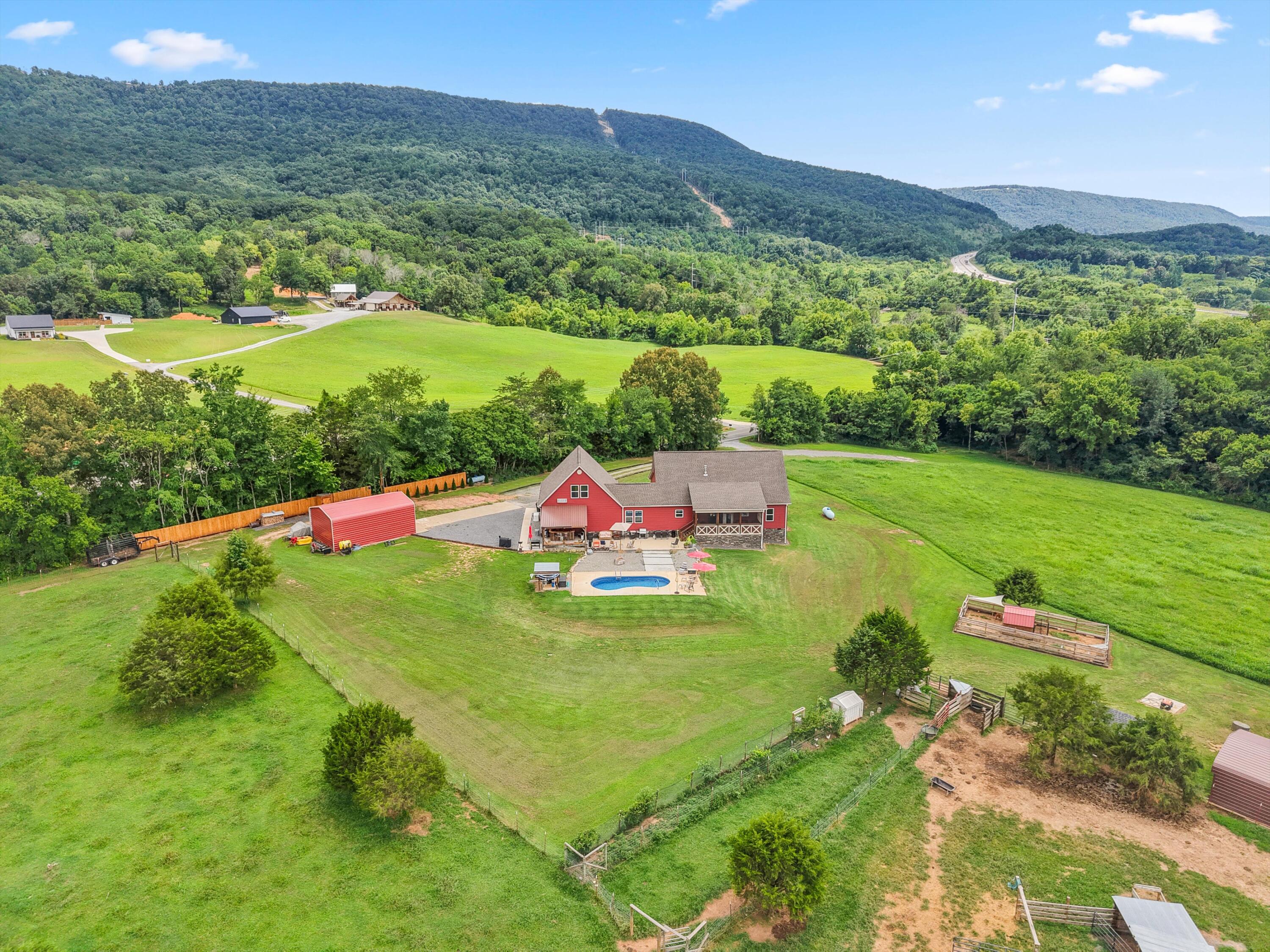 11869 East Valley Road Dunlap, TN 37327 - Photo 52 of 66 54-DJI_20250718154404_0138_D