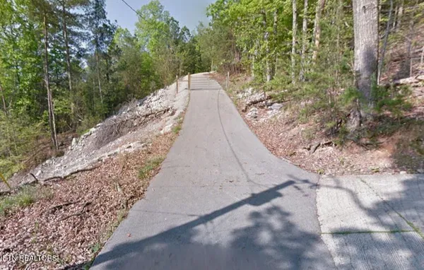 $150,000 | Tower Drive, Clinton, TN 37716