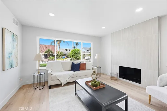 $1,349,999 | 7152 Caprice Circle, La Palma, CA 90623