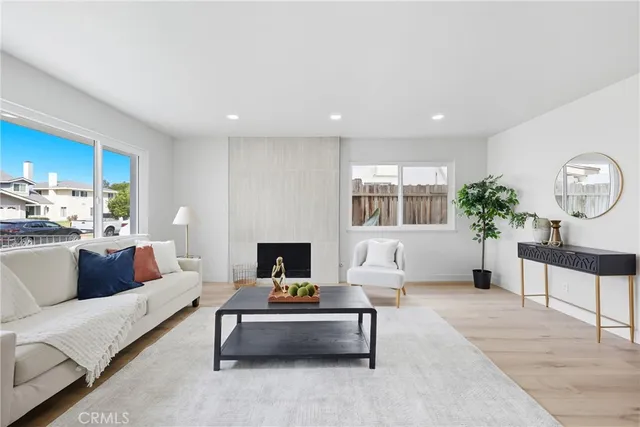 $1,349,999 | 7152 Caprice Circle, La Palma, CA 90623