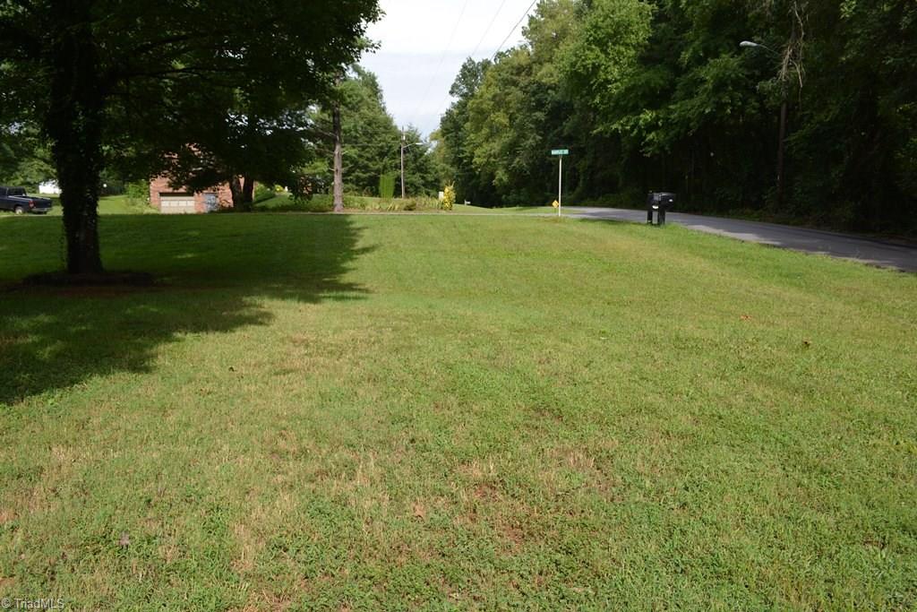 205 Valley Road East Bend, NC 27018 - Photo 10 of 28 Gallery Image 10