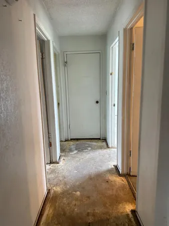 a view of entryway with front door