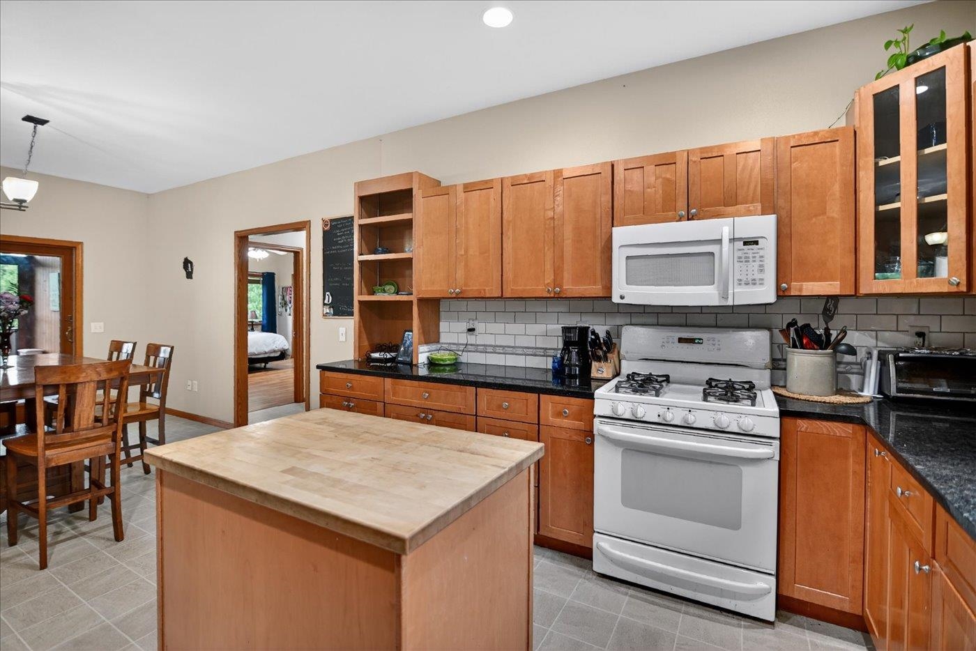 100 East Gonstead Road Mount Horeb, WI 53572 - Photo 45 of 78