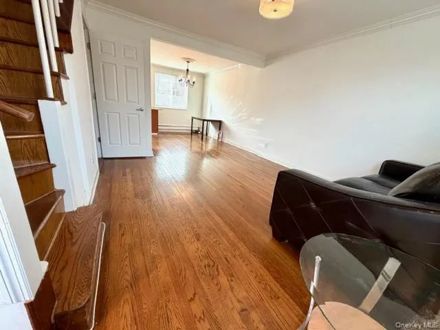 $428,000 | 216-11 73rd Avenue, Unit DUPLEX | Oakland Gardens