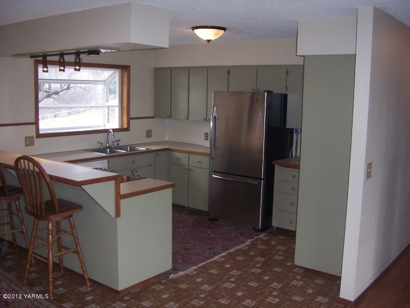 301 Kail Road Tieton, WA 98947 - Photo 14 of 34 Kitchen