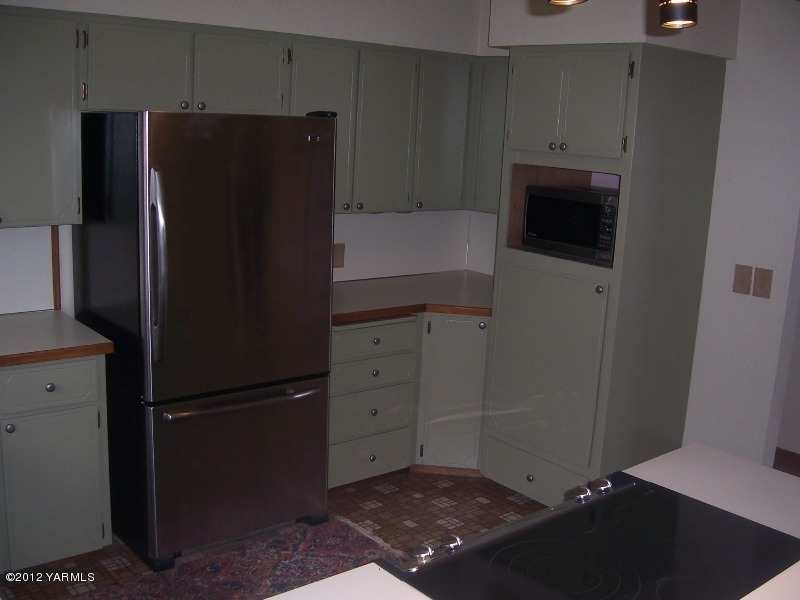 301 Kail Road Tieton, WA 98947 - Photo 17 of 34 Kitchen