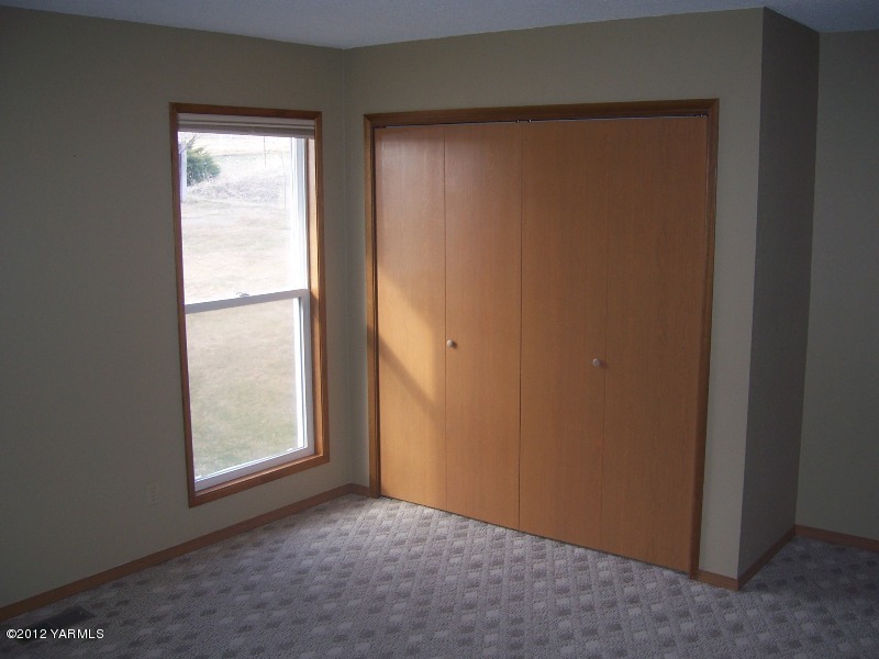 301 Kail Road Tieton, WA 98947 - Photo 21 of 34 Bedroom 1