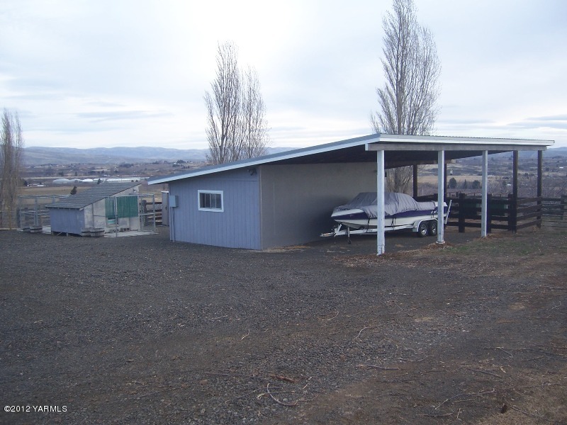 301 Kail Road Tieton, WA 98947 - Photo 6 of 34 Carport/shop