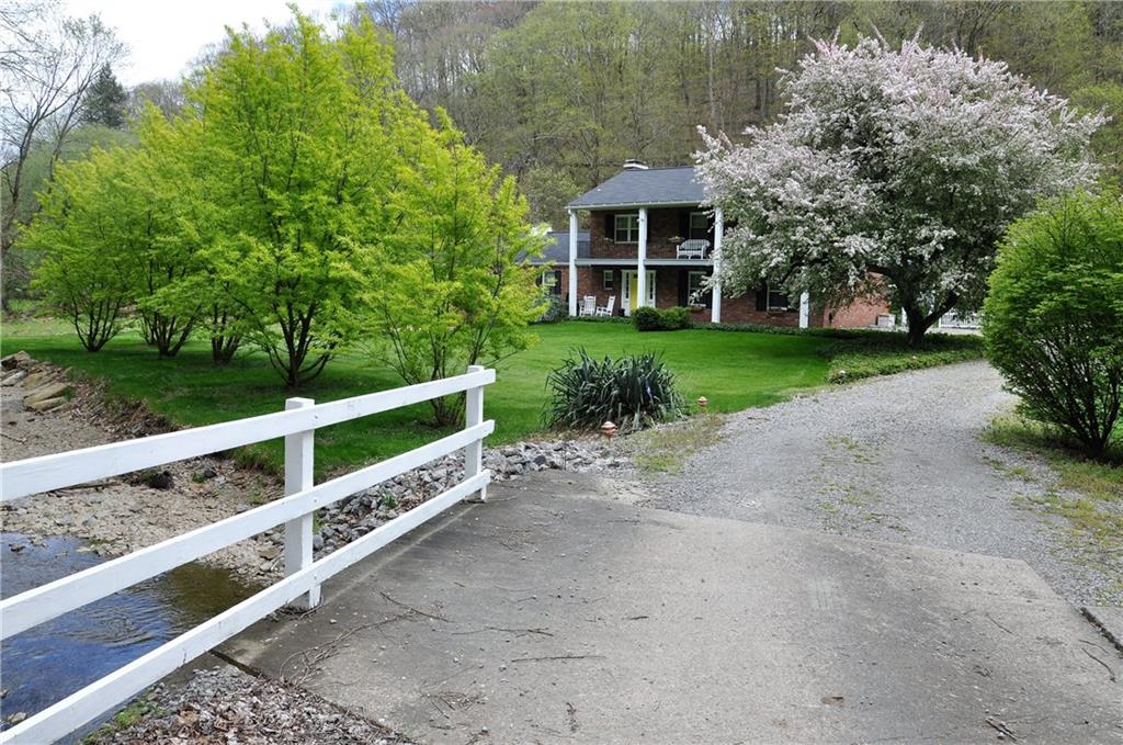 999 Old Mill Road Cheswick, PA 15024 - Photo 8 of 24 Welcome to your own private oasis!