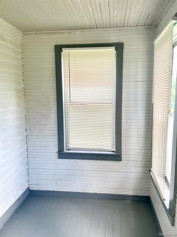 2373 South Dye Road Flint, MI 48532 - Photo 13 of 16