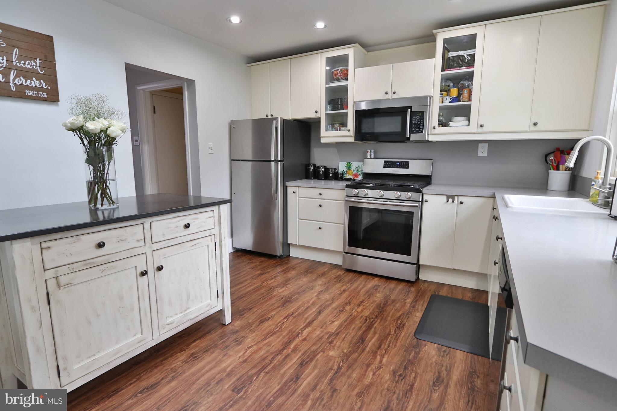 404 Swarthmore Road Glassboro, NJ 08028 - Photo 11 of 24 Kitchen