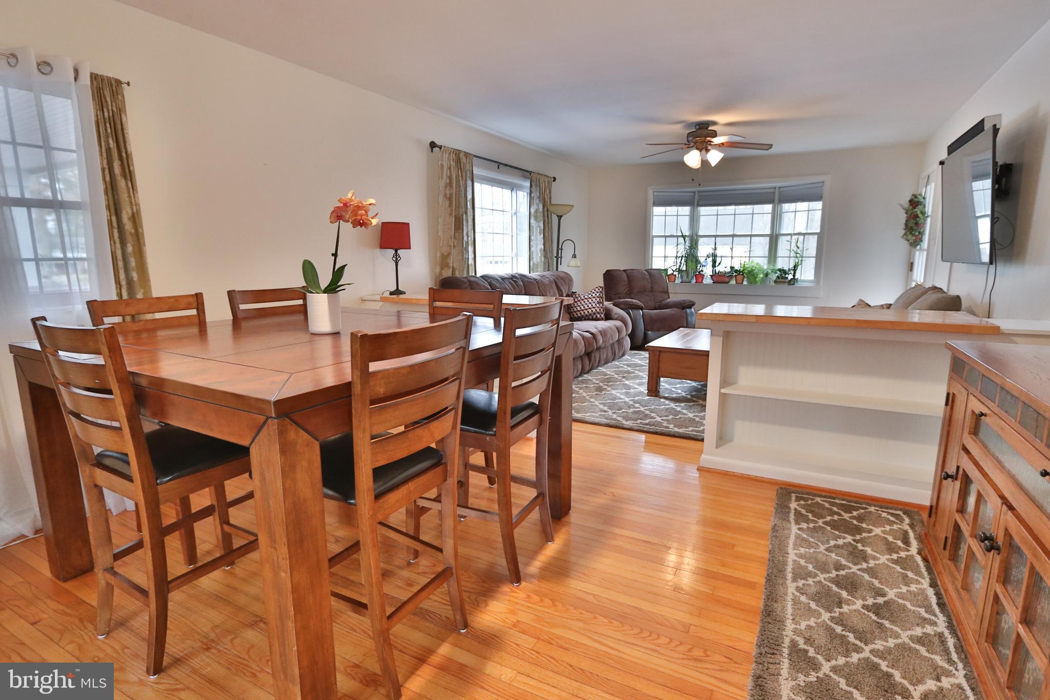 404 Swarthmore Road Glassboro, NJ 08028 - Photo 5 of 24 Great room