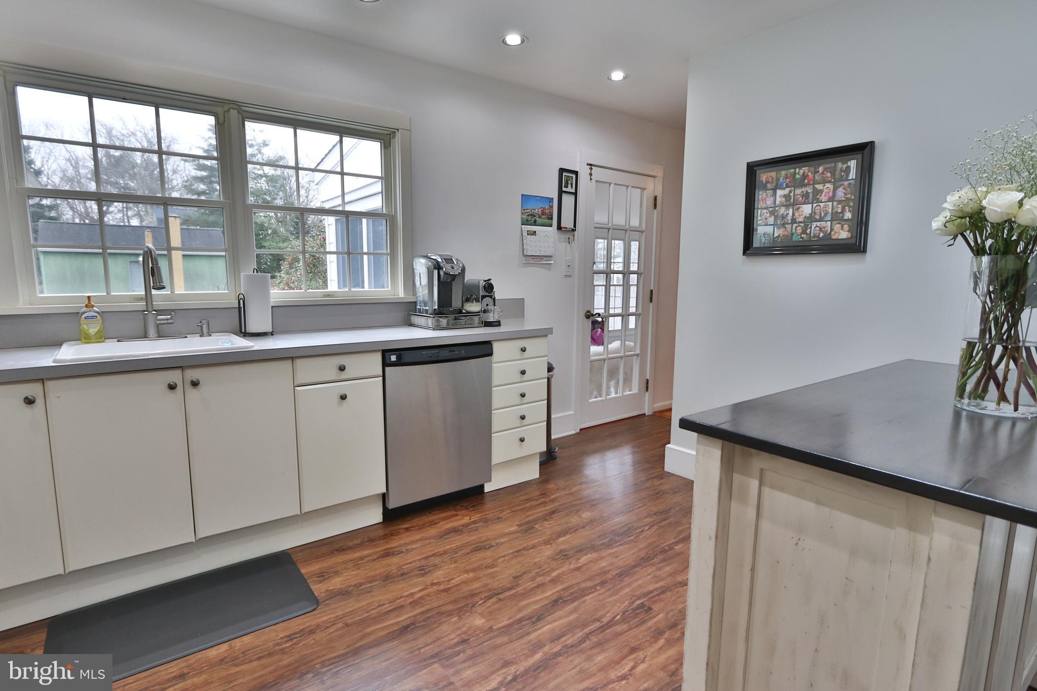 404 Swarthmore Road Glassboro, NJ 08028 - Photo 9 of 24 Kitchen