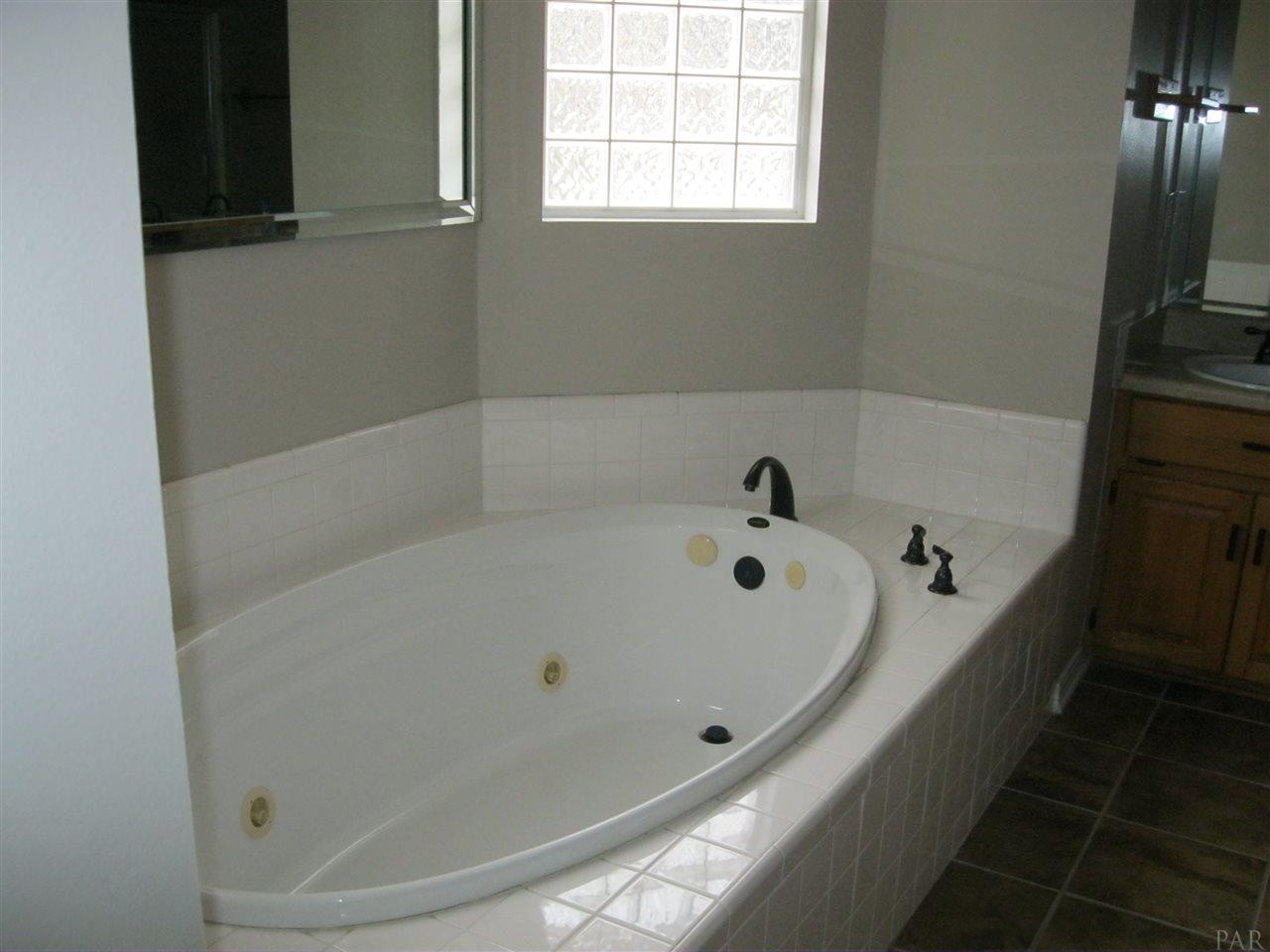 656 Ashford Road Cantonment, FL 32533 - Photo 22 of 49 Gallery Image 22