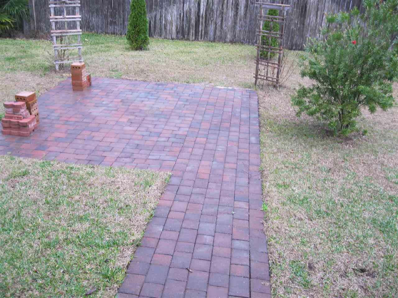 656 Ashford Road Cantonment, FL 32533 - Photo 38 of 49 Gallery Image 38