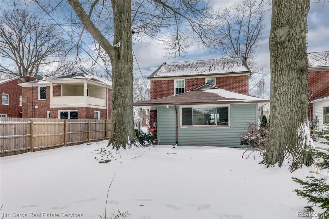 1920 Littlestone Road Grosse Pointe, MI 48236 - Photo 26 of 27 1996 Littlestone Rd Grosse-large-029-29-1920 Littlestone Road00006-1500x1000-72dpi.jpg