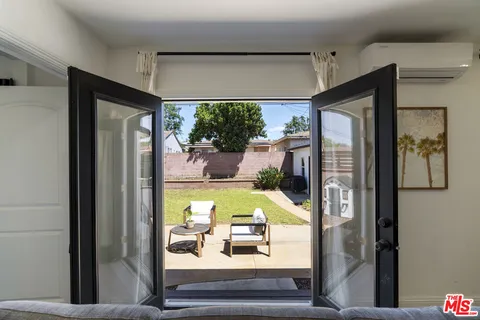 $899,000 | 2509 Hudspeth Street, Inglewood, CA 90303