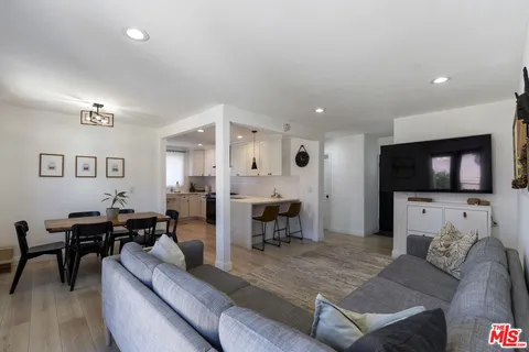 $899,000 | 2509 Hudspeth Street, Inglewood, CA 90303