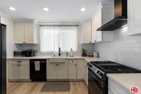 $899,000 | 2509 Hudspeth Street, Inglewood, CA 90303