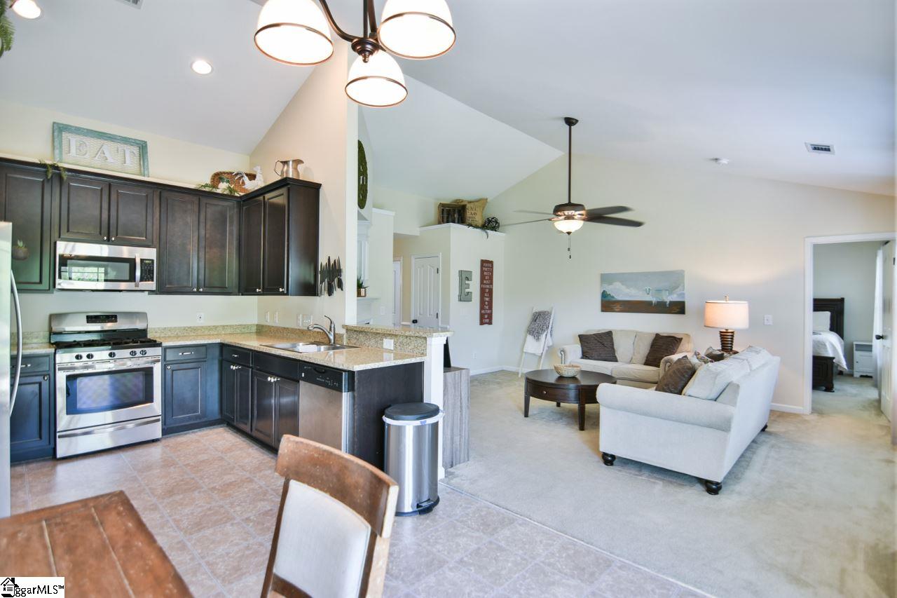 241 Riverdale Road Simpsonville, SC 29680 - Photo 3 of 22 Gallery Image 3