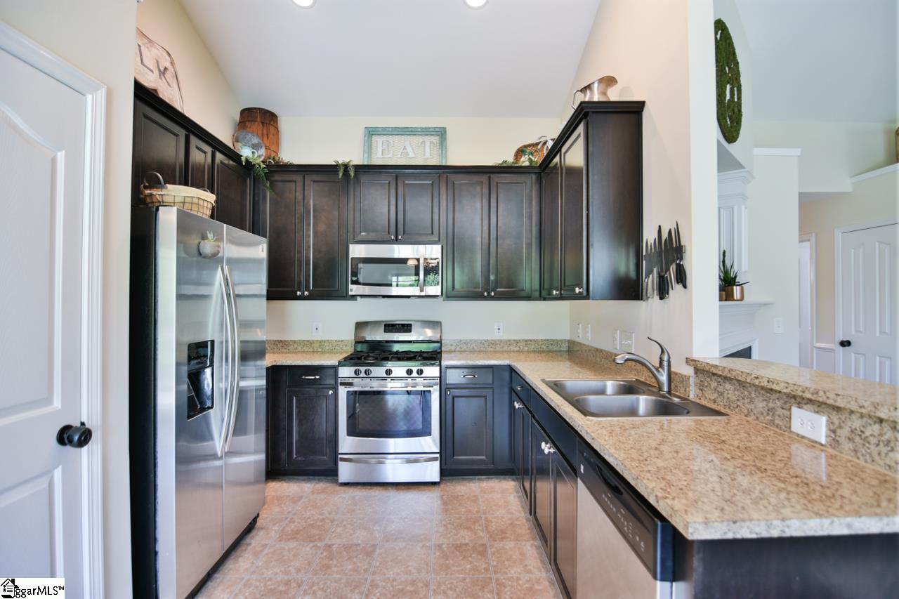 241 Riverdale Road Simpsonville, SC 29680 - Photo 4 of 22 Gallery Image 4