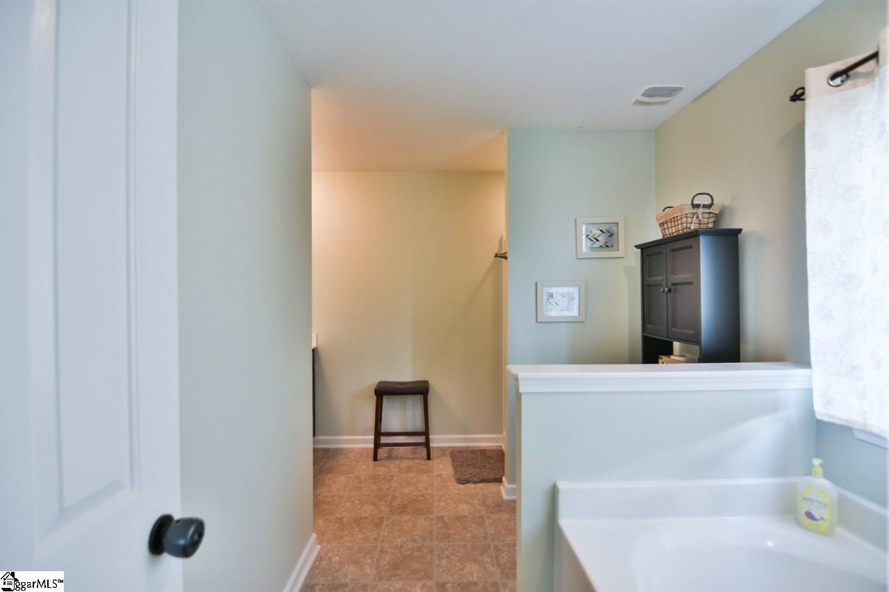 241 Riverdale Road Simpsonville, SC 29680 - Photo 7 of 22 Gallery Image 7