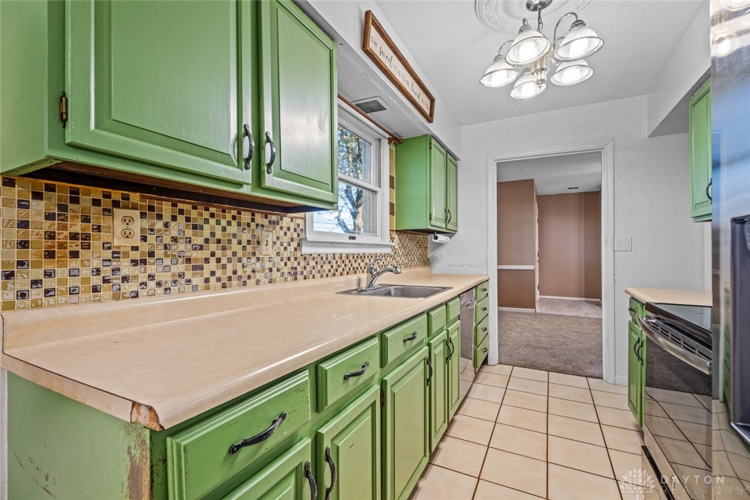 1836 East Alex Bell Road Centerville, OH 45459 - Photo 6 of 35 Gallery Image 6