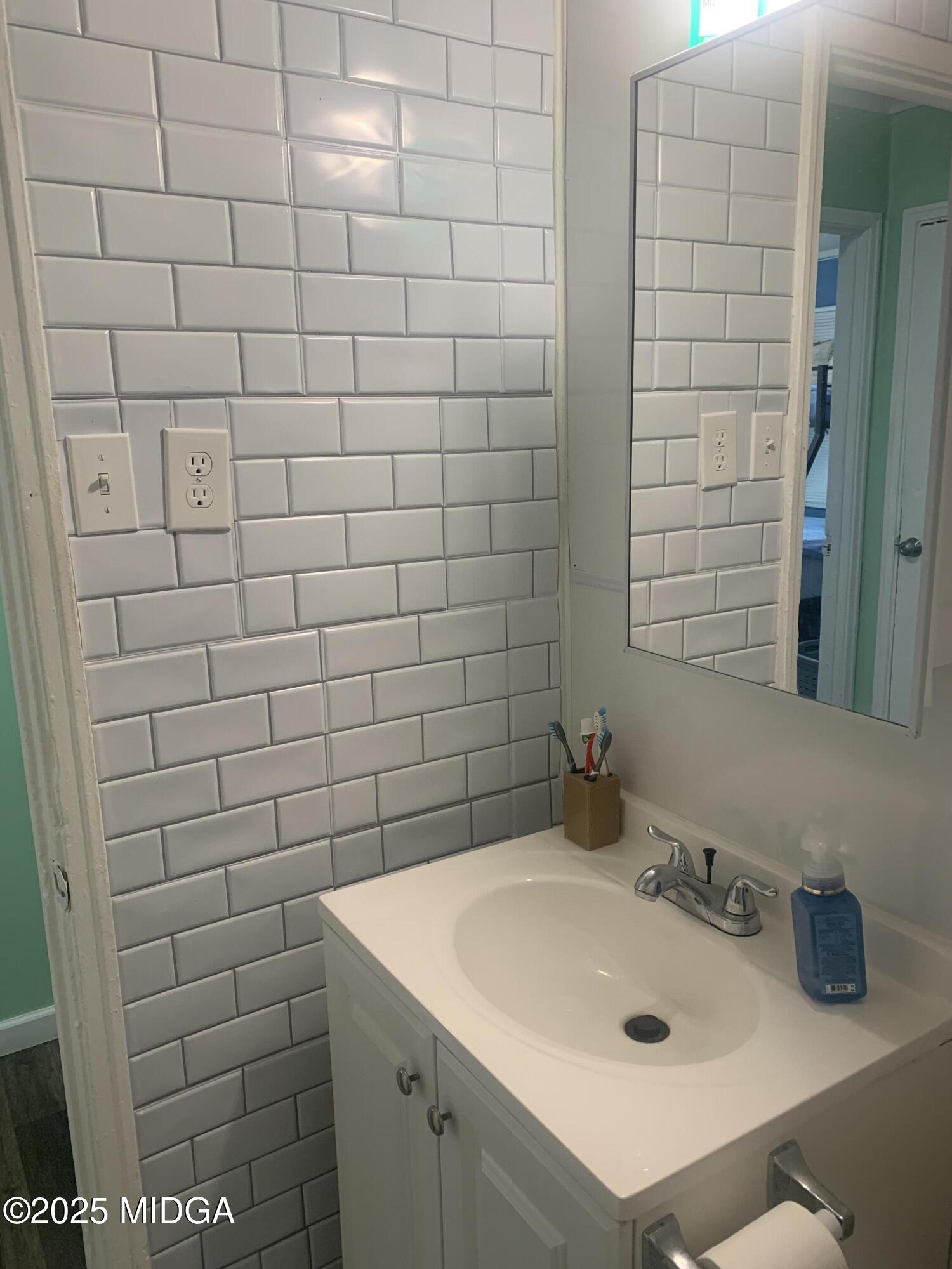 3905 St Charles Place Macon, GA 31206 - Photo 20 of 22 Bath