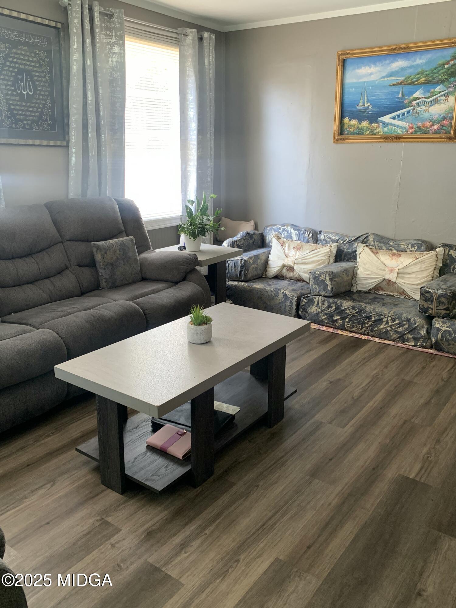 3905 St Charles Place Macon, GA 31206 - Photo 7 of 22 Living Room